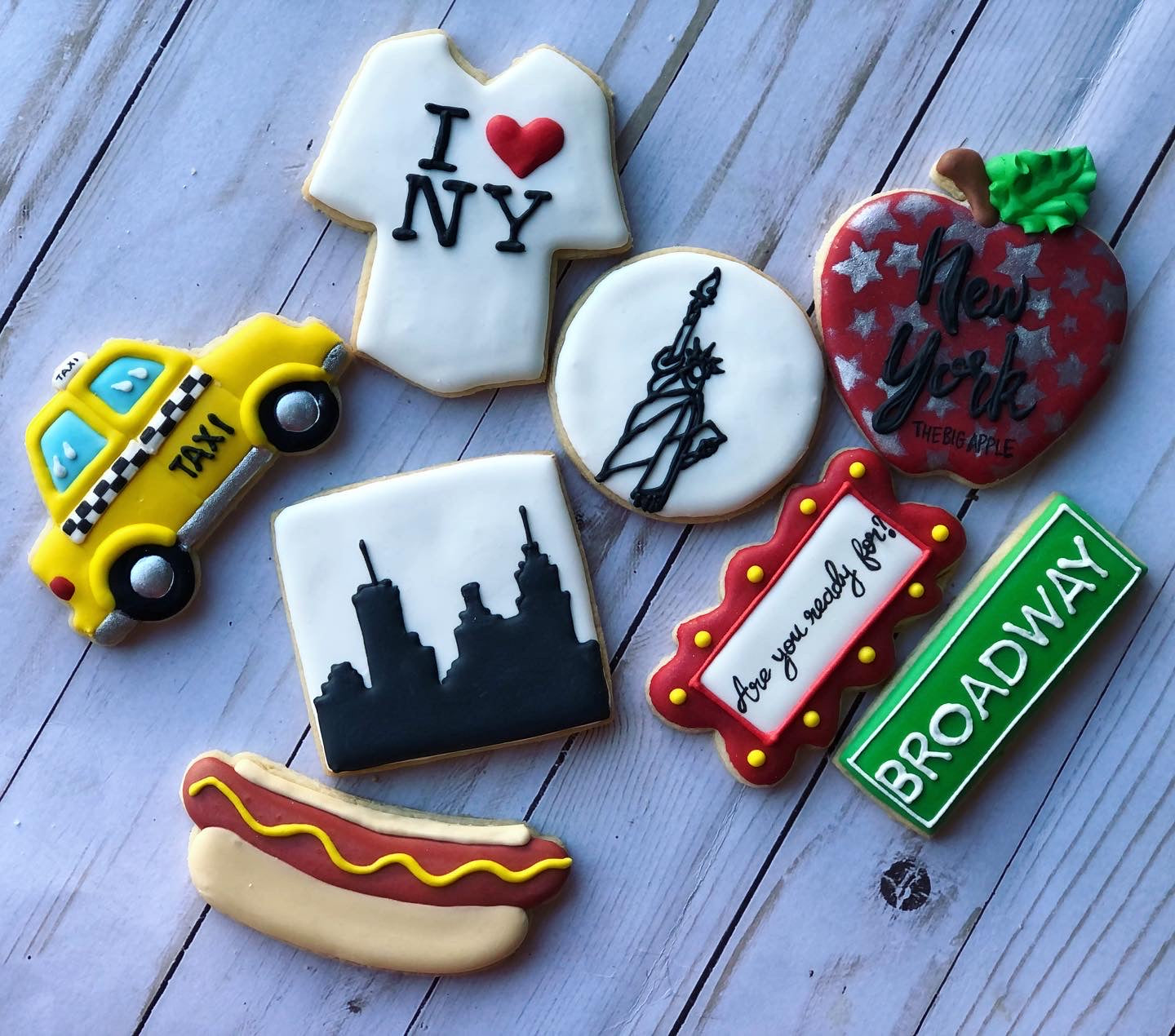 The New York Cookie Boutique LLC - Louis Vuitton Theme 30th Birthday Cookies!
